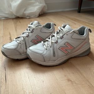 New Balance pink 608 V5